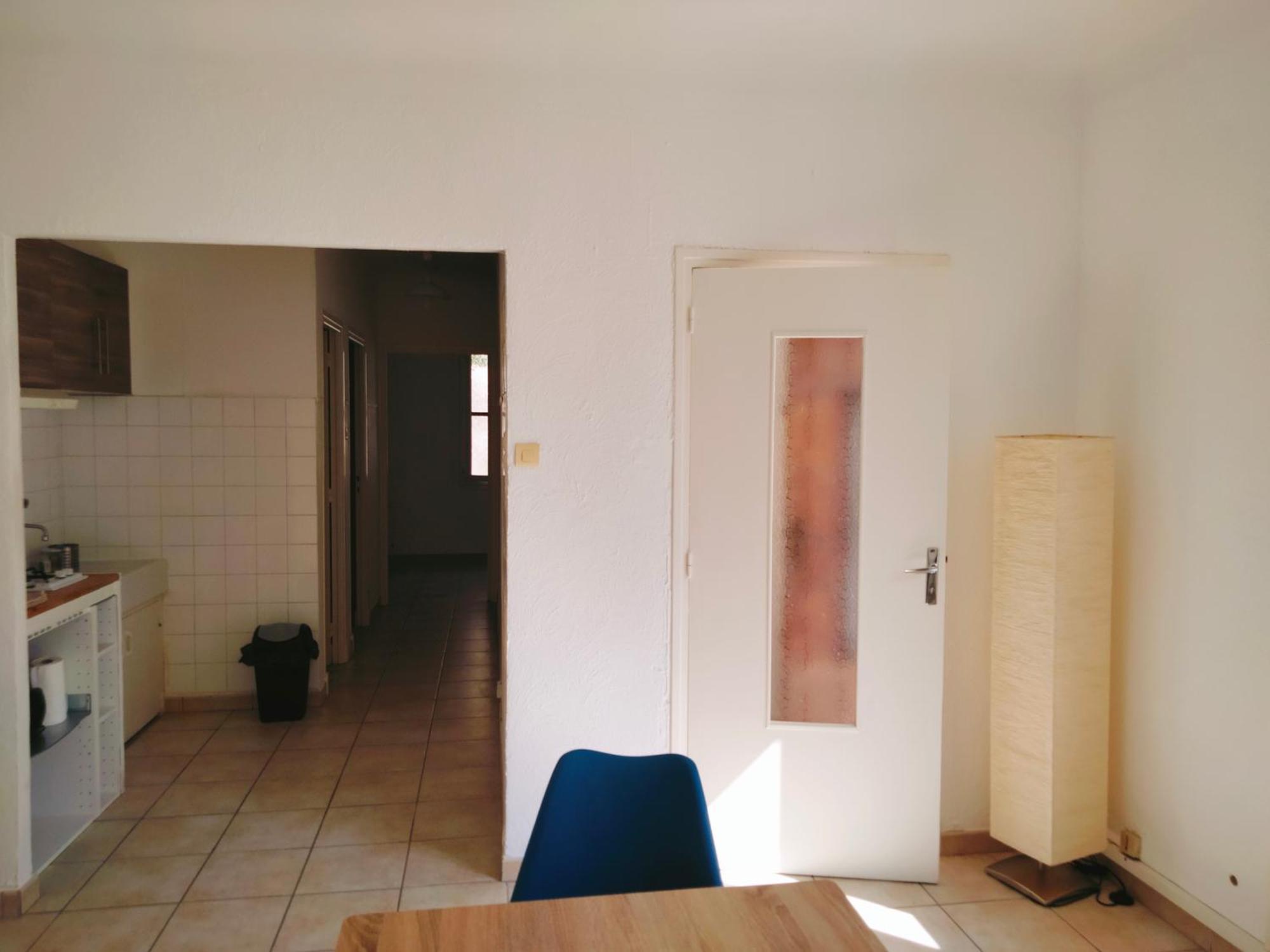 Cosy Courtesoun Lägenhet Courthézon Exteriör bild