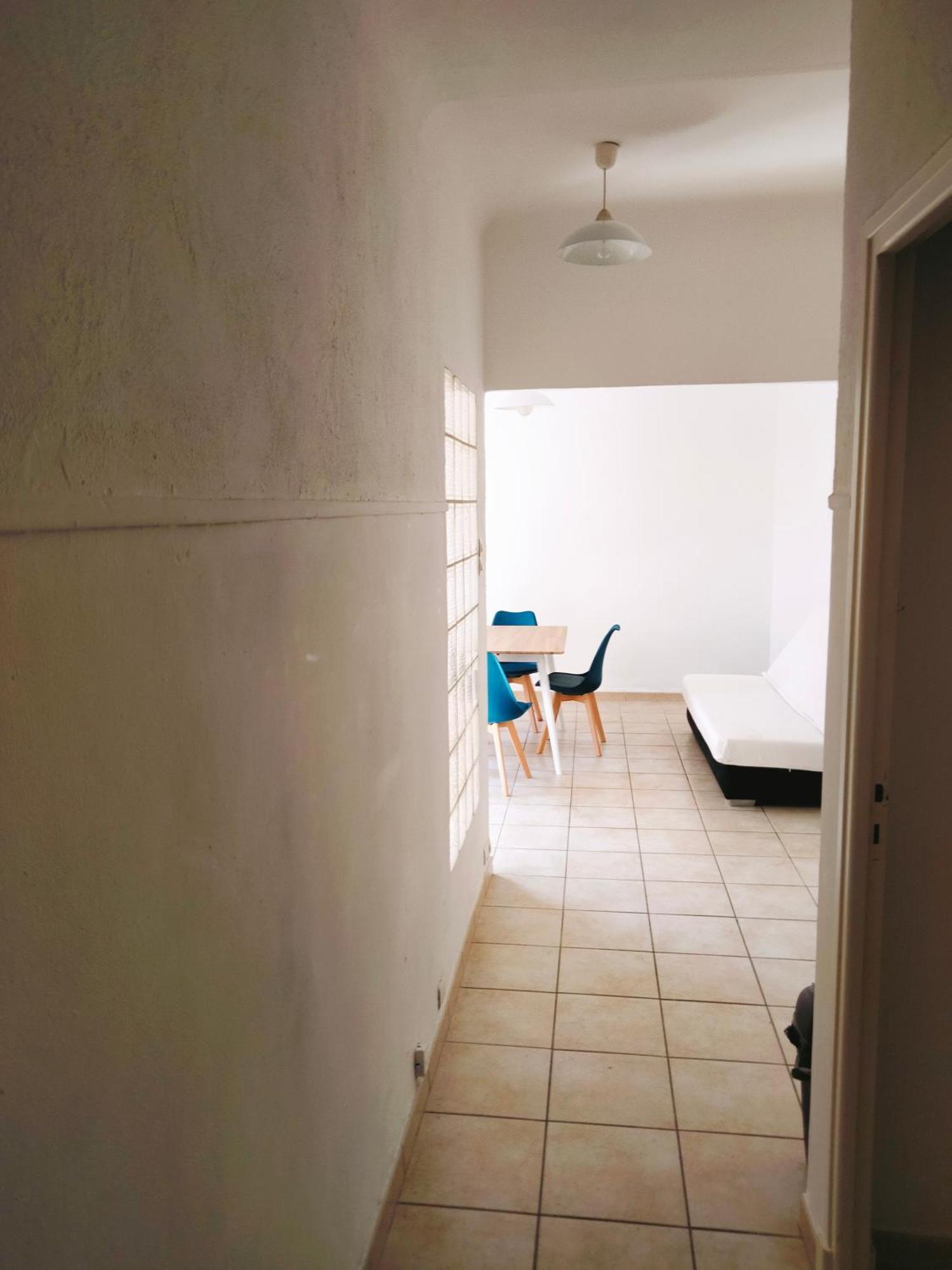 Cosy Courtesoun Lägenhet Courthézon Exteriör bild